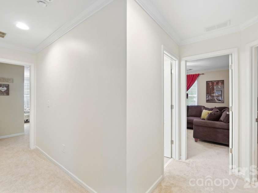 2669 Southern Trace Drive, Waxhaw, NC 28173.  MLS# CAR4426085, YatesRealty ID 52970. 
