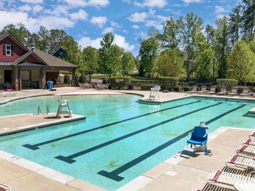 2669 Southern Trace Drive, Waxhaw, NC 28173.  MLS# CAR4426085, YatesRealty ID 52970. 