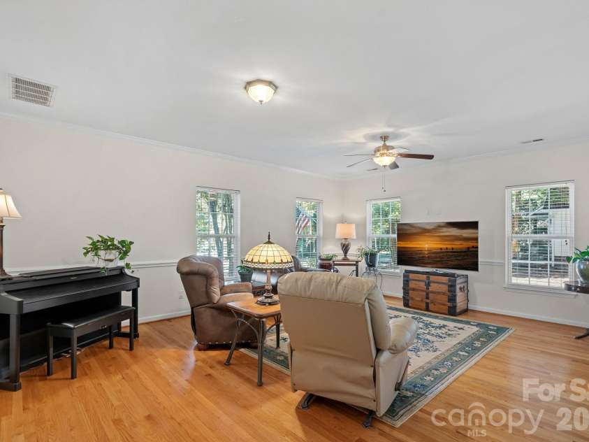 390 Robinson Road, Mooresville, NC 28117.  MLS# CAR4426077, YatesRealty ID 52971. 