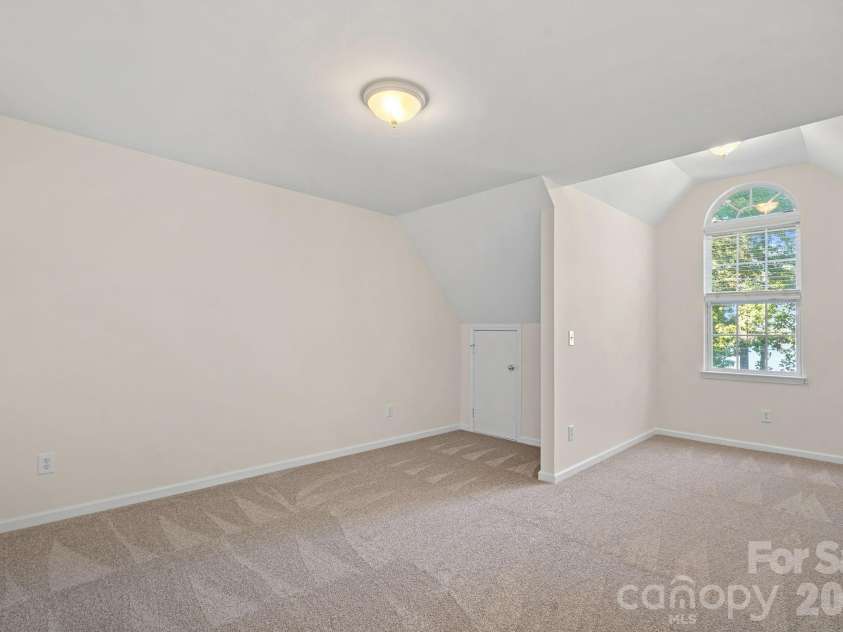 390 Robinson Road, Mooresville, NC 28117.  MLS# CAR4426077, YatesRealty ID 52971. 