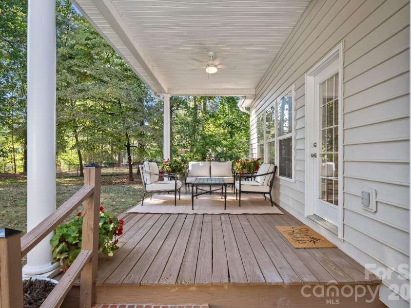 390 Robinson Road, Mooresville, NC 28117.  MLS# CAR4426077, YatesRealty ID 52971. 