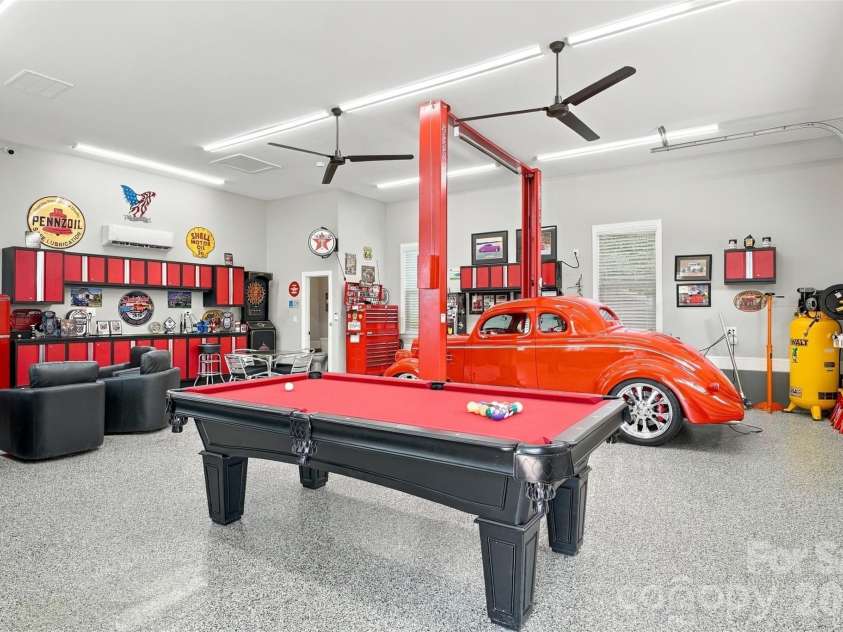 917 Catawba Shores Drive, Rock Hill, SC 29730.  MLS# CAR4426030, YatesRealty ID 52972. 