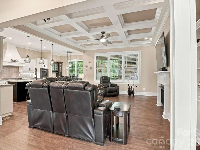 917 Catawba Shores Drive, Rock Hill, SC 29730.  MLS# CAR4426030, YatesRealty ID 52972. 