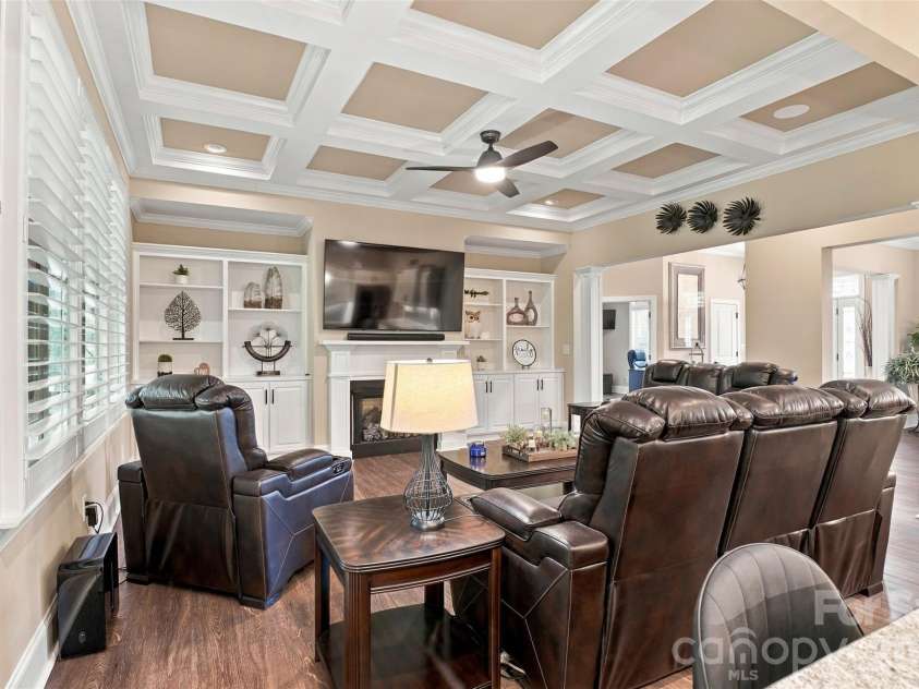 917 Catawba Shores Drive, Rock Hill, SC 29730.  MLS# CAR4426030, YatesRealty ID 52972. 