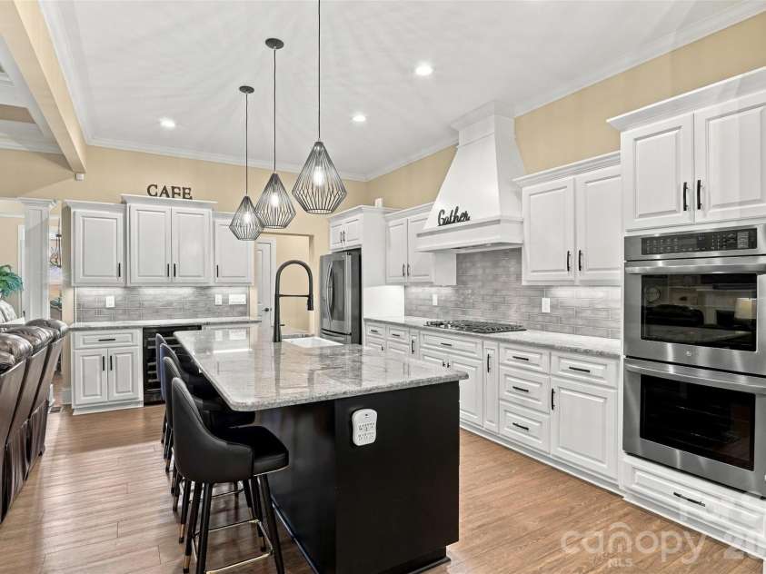 917 Catawba Shores Drive, Rock Hill, SC 29730.  MLS# CAR4426030, YatesRealty ID 52972. 
