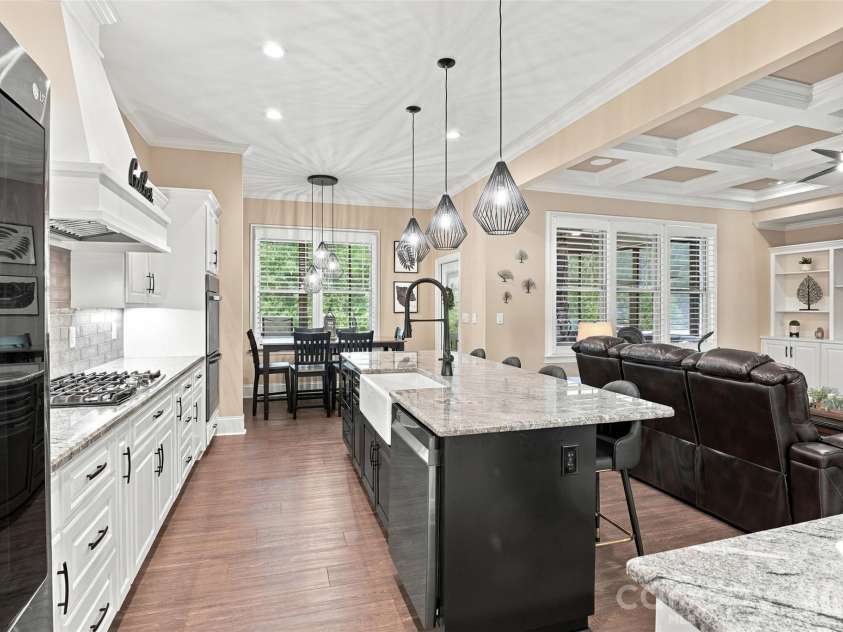 917 Catawba Shores Drive, Rock Hill, SC 29730.  MLS# CAR4426030, YatesRealty ID 52972. 
