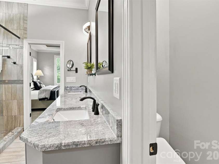 917 Catawba Shores Drive, Rock Hill, SC 29730.  MLS# CAR4426030, YatesRealty ID 52972. 