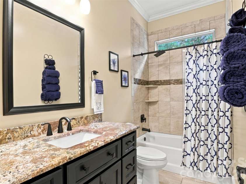 917 Catawba Shores Drive, Rock Hill, SC 29730.  MLS# CAR4426030, YatesRealty ID 52972. 