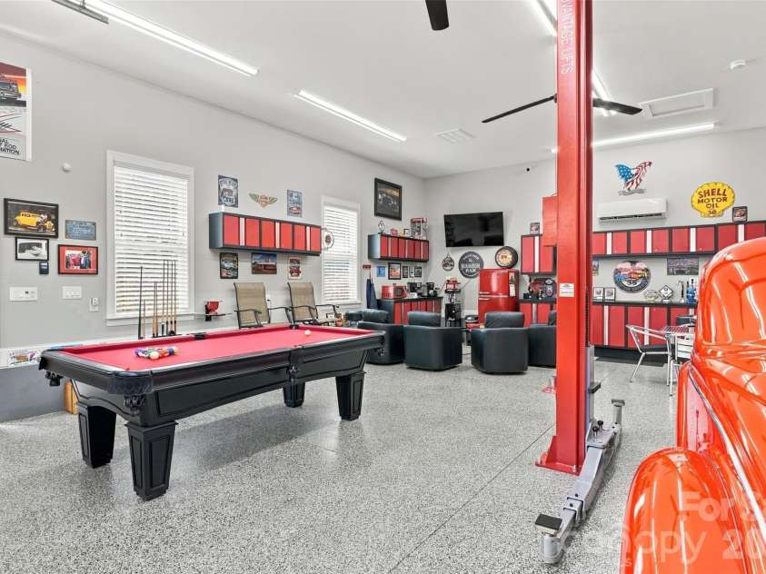 917 Catawba Shores Drive, Rock Hill, SC 29730.  MLS# CAR4426030, YatesRealty ID 52972. 