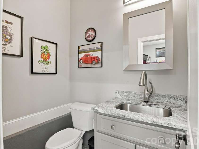917 Catawba Shores Drive, Rock Hill, SC 29730.  MLS# CAR4426030, YatesRealty ID 52972. 