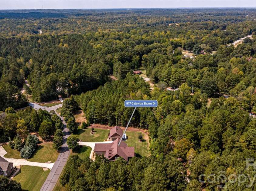 917 Catawba Shores Drive, Rock Hill, SC 29730.  MLS# CAR4426030, YatesRealty ID 52972. 
