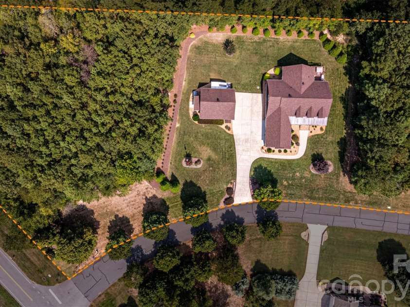 917 Catawba Shores Drive, Rock Hill, SC 29730.  MLS# CAR4426030, YatesRealty ID 52972. 