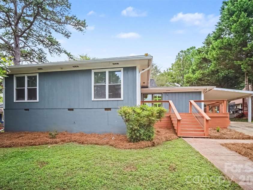 1162 Molokai Drive, Tega Cay, SC 29708.  MLS# CAR4425607, YatesRealty ID 52973. 
