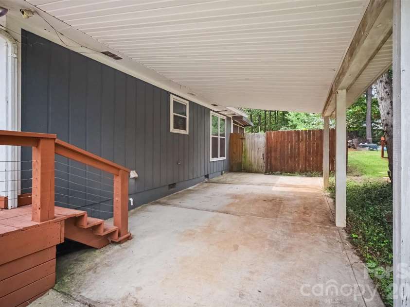 1162 Molokai Drive, Tega Cay, SC 29708.  MLS# CAR4425607, YatesRealty ID 52973. 