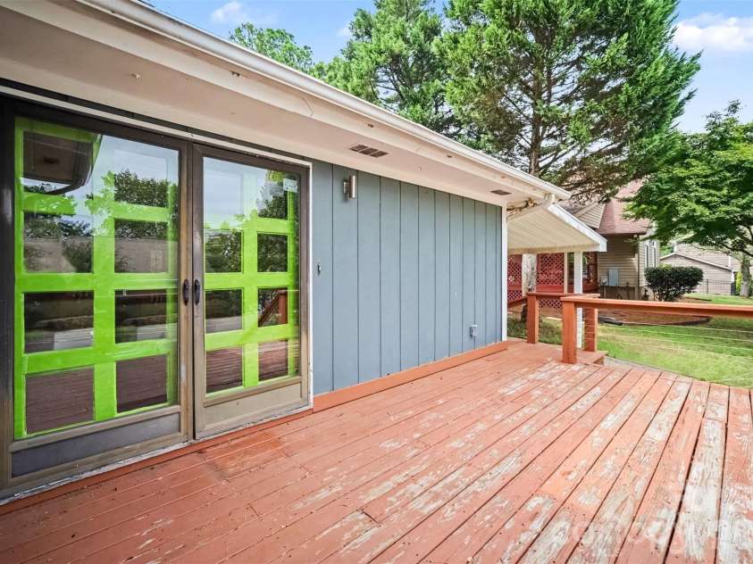 1162 Molokai Drive, Tega Cay, SC 29708.  MLS# CAR4425607, YatesRealty ID 52973. 