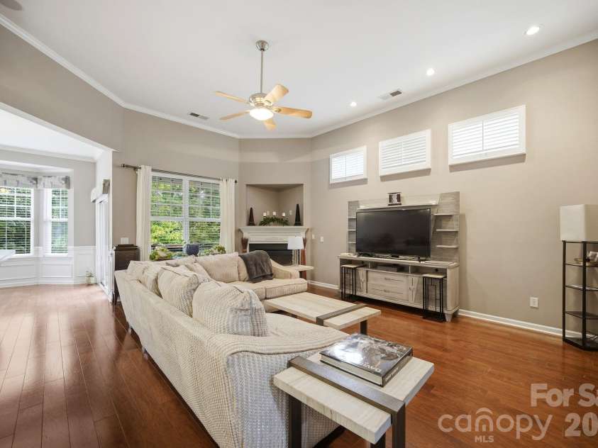 3009 Grande Heights Drive, Charlotte, NC 28269.  MLS# CAR4425756, YatesRealty ID 52975. 