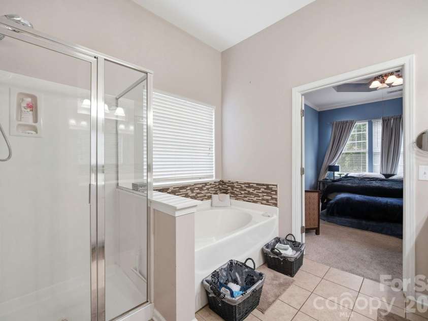3009 Grande Heights Drive, Charlotte, NC 28269.  MLS# CAR4425756, YatesRealty ID 52975. 
