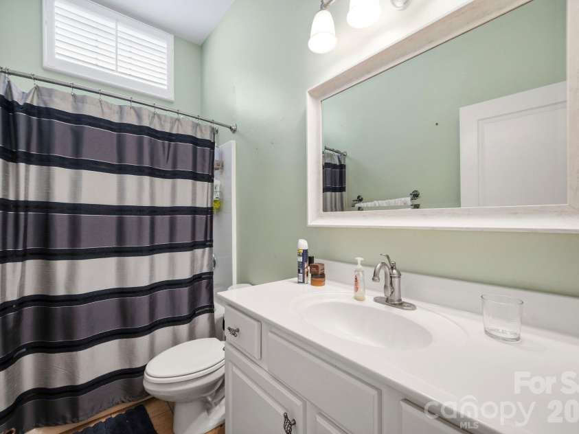 3009 Grande Heights Drive, Charlotte, NC 28269.  MLS# CAR4425756, YatesRealty ID 52975. 