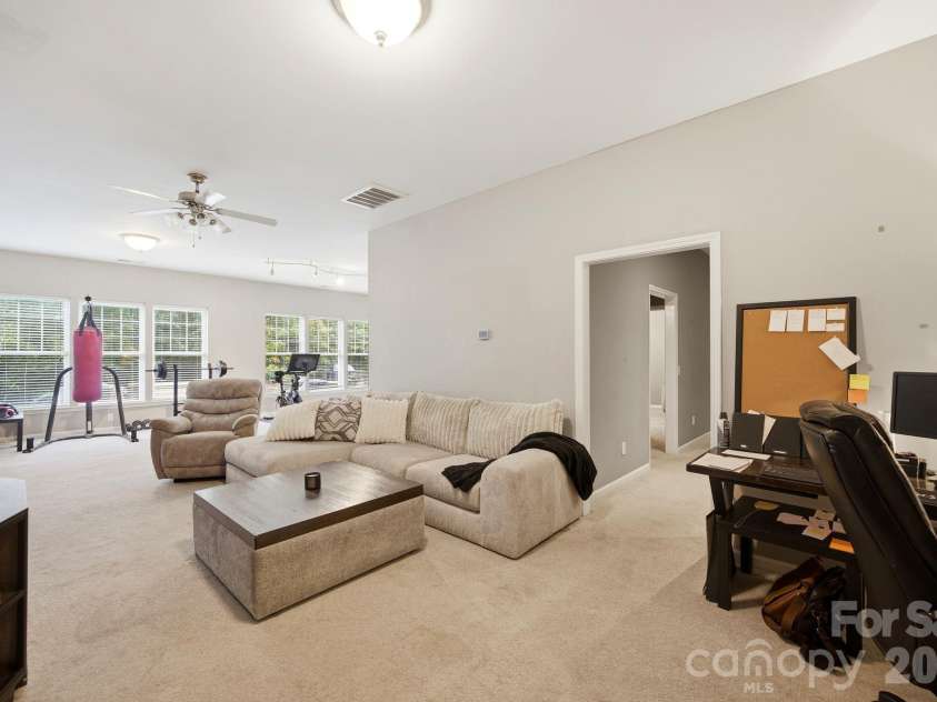 3009 Grande Heights Drive, Charlotte, NC 28269.  MLS# CAR4425756, YatesRealty ID 52975. 