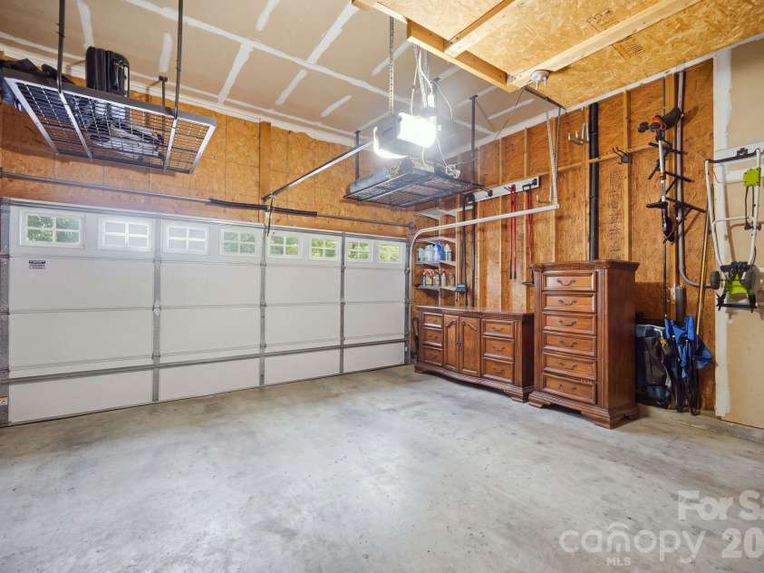 3009 Grande Heights Drive, Charlotte, NC 28269.  MLS# CAR4425756, YatesRealty ID 52975. 