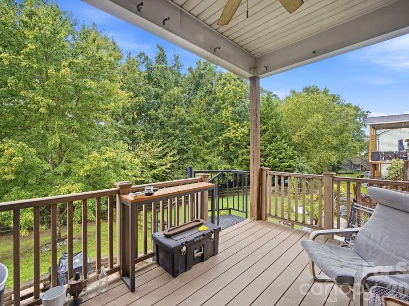 3009 Grande Heights Drive, Charlotte, NC 28269.  MLS# CAR4425756, YatesRealty ID 52975. 