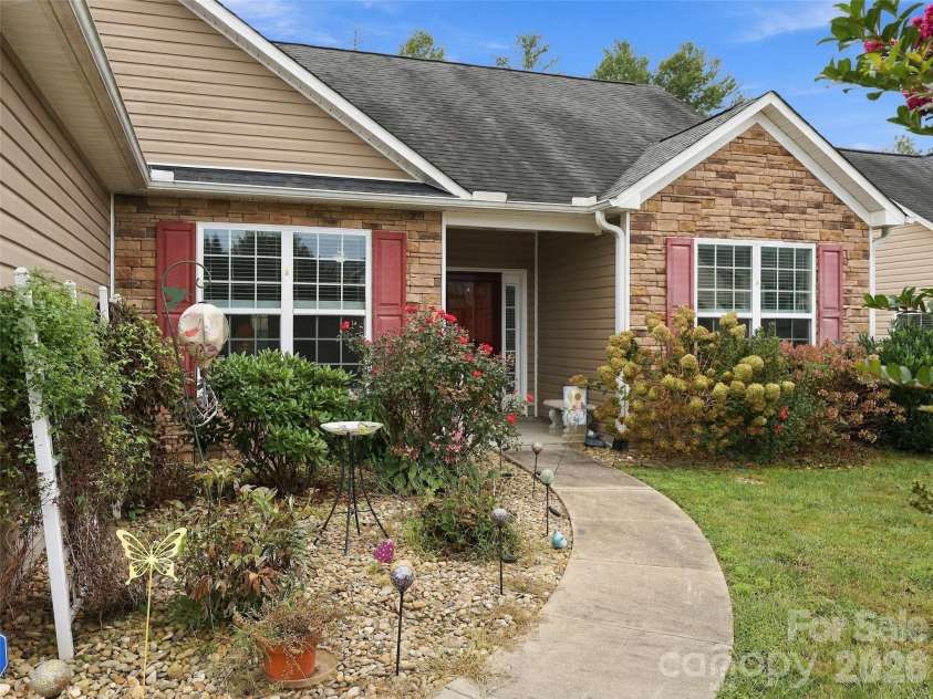 78 Brookstone Court, Hendersonville, NC 28792.  MLS# CAR4425123, YatesRealty ID 52977. 