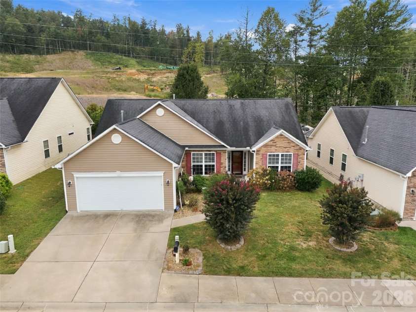 78 Brookstone Court, Hendersonville, NC 28792.  MLS# CAR4425123, YatesRealty ID 52977. 