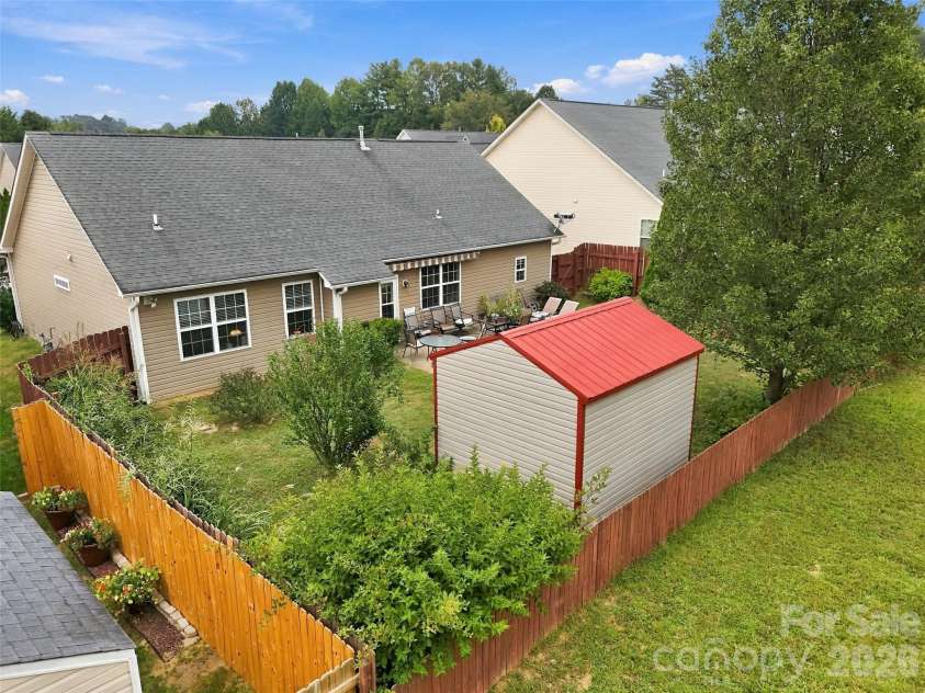 78 Brookstone Court, Hendersonville, NC 28792.  MLS# CAR4425123, YatesRealty ID 52977. 