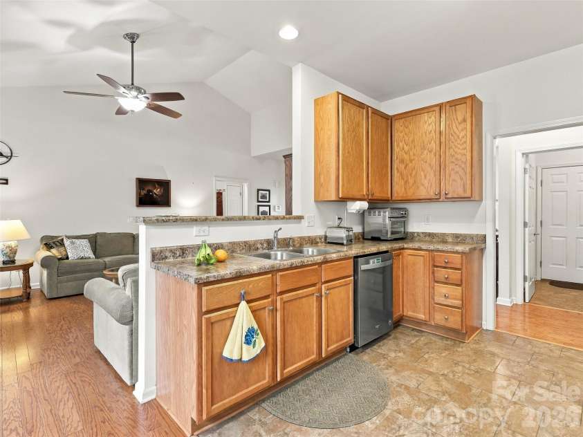 78 Brookstone Court, Hendersonville, NC 28792.  MLS# CAR4425123, YatesRealty ID 52977. 