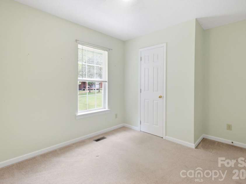 128 Maxamy Lane, Mooresville, NC 28117.  MLS# CAR4425165, YatesRealty ID 52979. 3rd bedroom