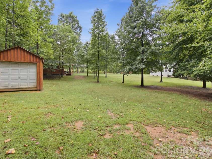 128 Maxamy Lane, Mooresville, NC 28117.  MLS# CAR4425165, YatesRealty ID 52979. 