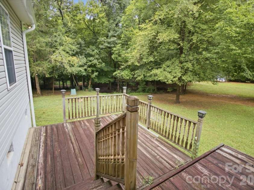 128 Maxamy Lane, Mooresville, NC 28117.  MLS# CAR4425165, YatesRealty ID 52979. Large multi-tiered deck