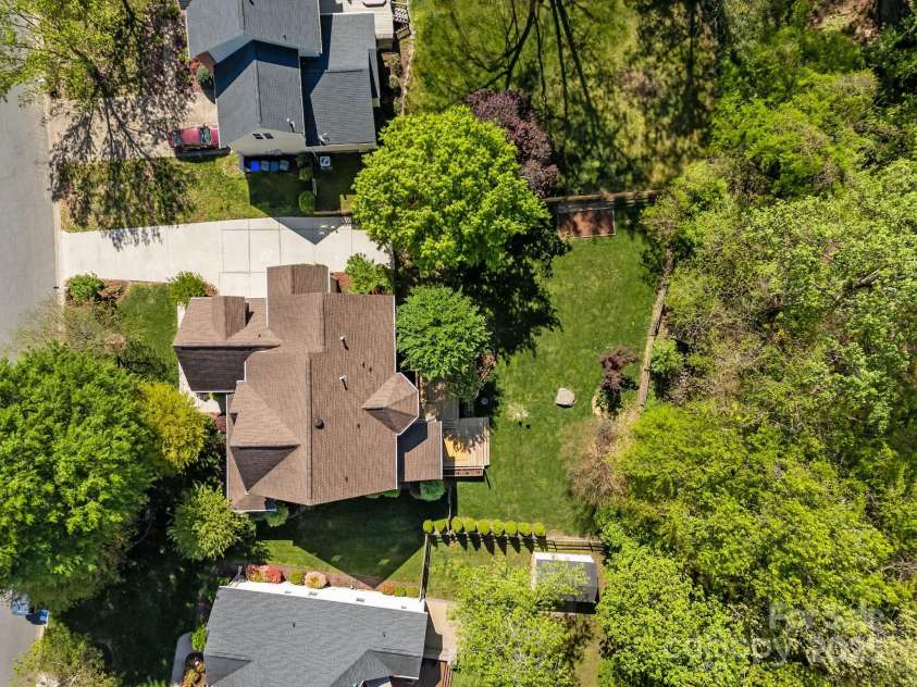 17301 Glassfield Drive, Huntersville, NC 28078.  MLS# CAR4241546, YatesRealty ID 5298. 