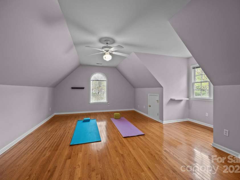 17301 Glassfield Drive, Huntersville, NC 28078.  MLS# CAR4241546, YatesRealty ID 5298. Bonus/Flex room