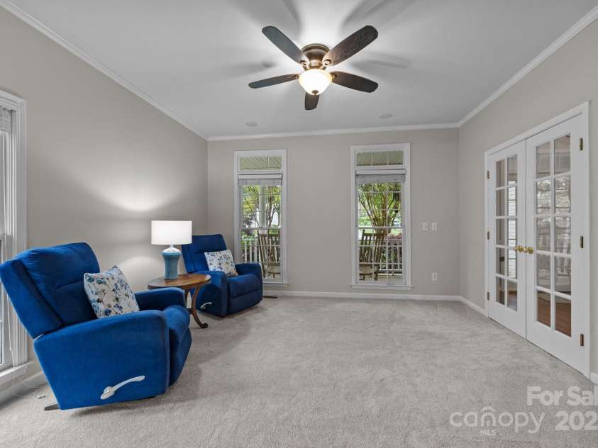 17301 Glassfield Drive, Huntersville, NC 28078.  MLS# CAR4241546, YatesRealty ID 5298. Den/Study/Flex room with NEW carpet