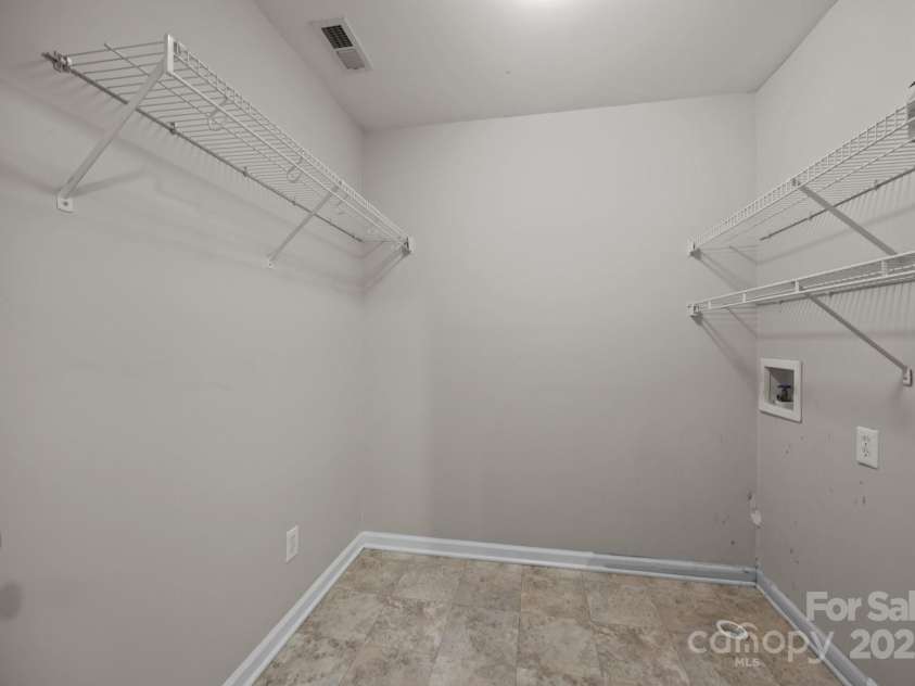 17301 Glassfield Drive, Huntersville, NC 28078.  MLS# CAR4241546, YatesRealty ID 5298. Upstairs laundry