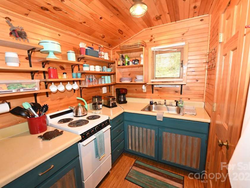 3430 & 3390 Rose Creek Road, Morganton, NC 28655.  MLS# CAR4273174, YatesRealty ID 5298. 