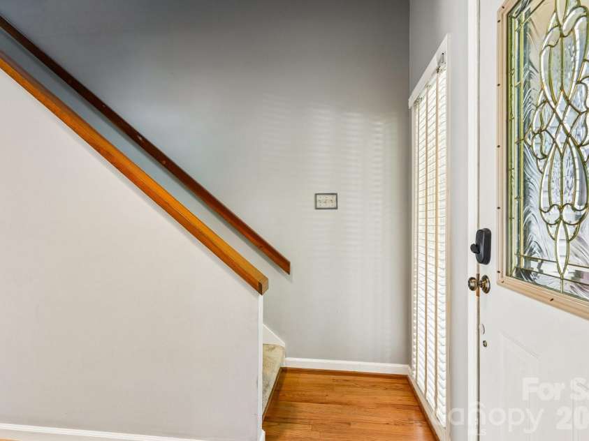 5182 Corbin Lane, Hickory, NC 28601.  MLS# CAR4425372, YatesRealty ID 52980. 
