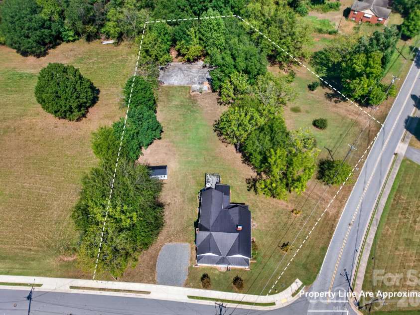 3276 Calvin Street, Claremont, NC 28610.  MLS# CAR4424311, YatesRealty ID 52982. 