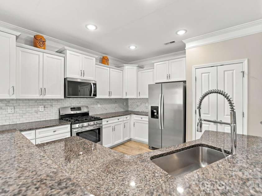 2107 Balting Glass Drive, Indian Trail, NC 28079.  MLS# CAR4424489, YatesRealty ID 52983. 