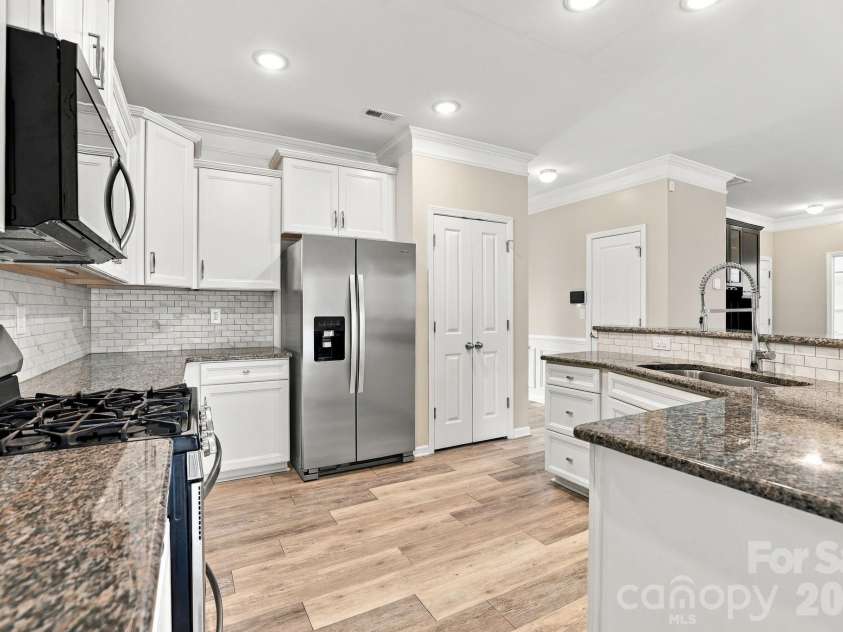 2107 Balting Glass Drive, Indian Trail, NC 28079.  MLS# CAR4424489, YatesRealty ID 52983. 