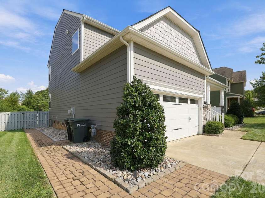 2107 Balting Glass Drive, Indian Trail, NC 28079.  MLS# CAR4424489, YatesRealty ID 52983. 