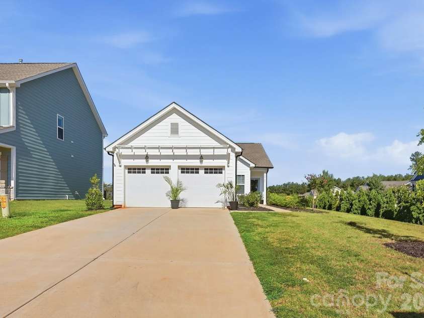 24101 Sailfish Drive, Lancaster, SC 29720.  MLS# CAR4424013, YatesRealty ID 52984. 