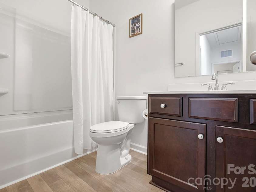 24101 Sailfish Drive, Lancaster, SC 29720.  MLS# CAR4424013, YatesRealty ID 52984. 