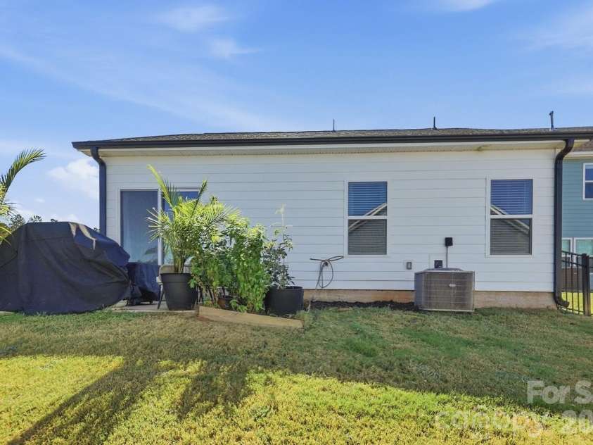 24101 Sailfish Drive, Lancaster, SC 29720.  MLS# CAR4424013, YatesRealty ID 52984. 