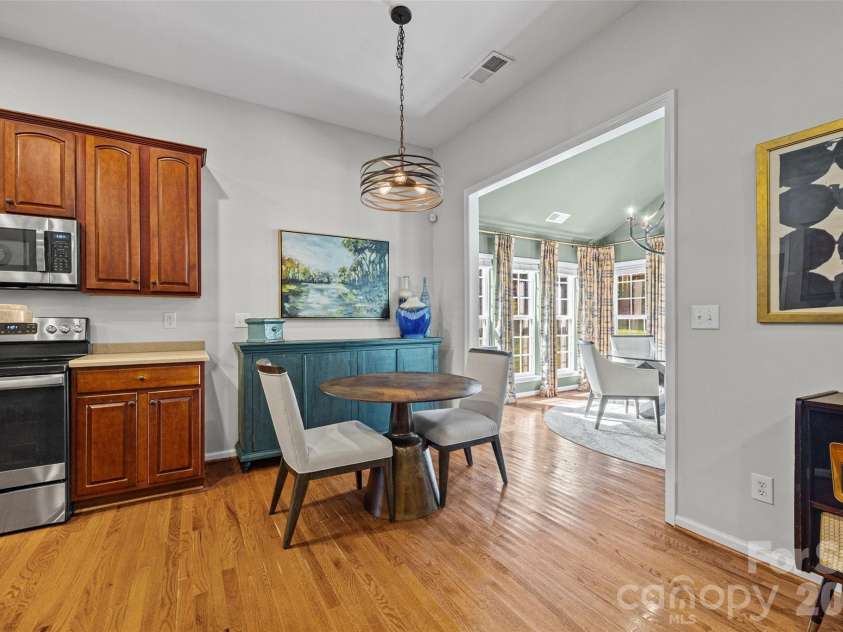 306 Drake Park Avenue, Fort Mill, SC 29708.  MLS# CAR4423650, YatesRealty ID 52985. Dining Area