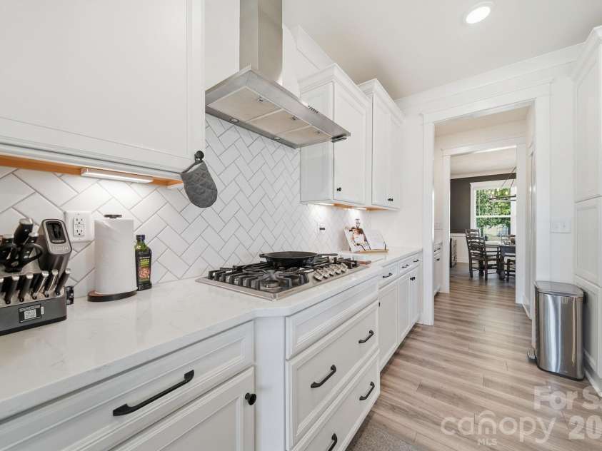 2843 Shumard Drive, Gastonia, NC 28054.  MLS# CAR4424116, YatesRealty ID 52986. 