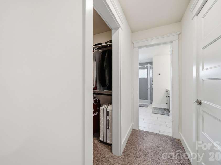 2843 Shumard Drive, Gastonia, NC 28054.  MLS# CAR4424116, YatesRealty ID 52986. 