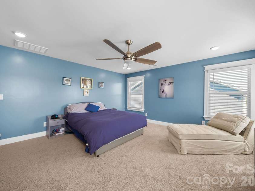 2843 Shumard Drive, Gastonia, NC 28054.  MLS# CAR4424116, YatesRealty ID 52986. 