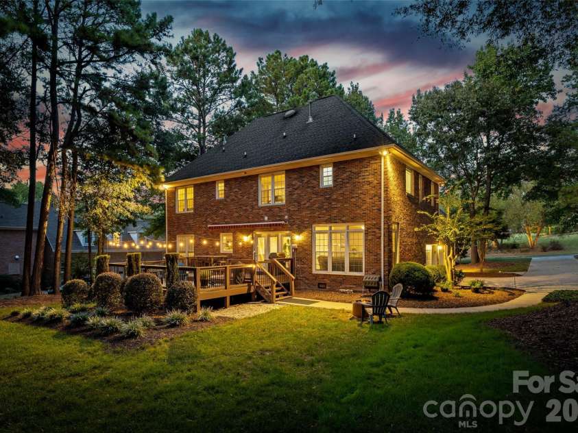 2963 Eppington South Drive, Fort Mill, SC 29708.  MLS# CAR4424192, YatesRealty ID 52988. 